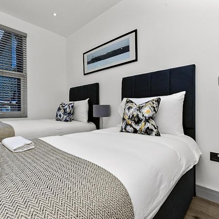 Amazing 2 Bedroom Apartment In Greater London Exterior foto