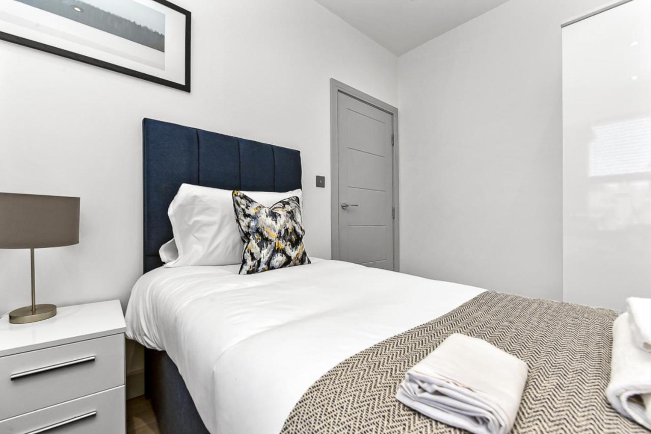 Amazing 2 Bedroom Apartment In Greater London Exterior foto