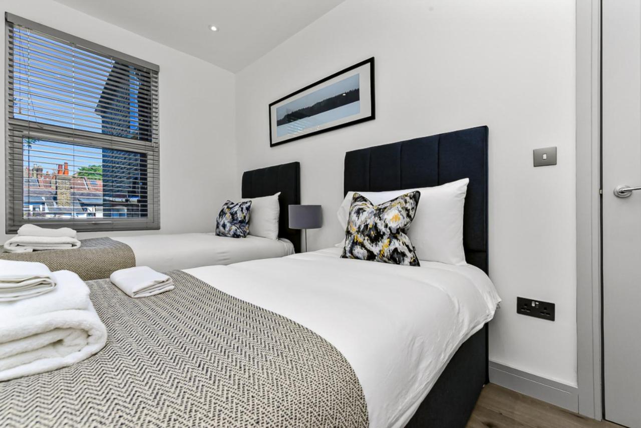 Amazing 2 Bedroom Apartment In Greater London Exterior foto