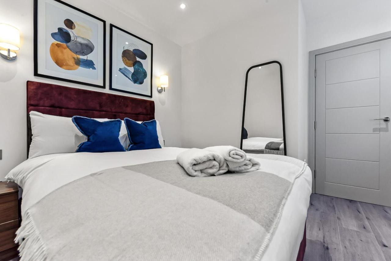 Amazing 2 Bedroom Apartment In Greater London Exterior foto