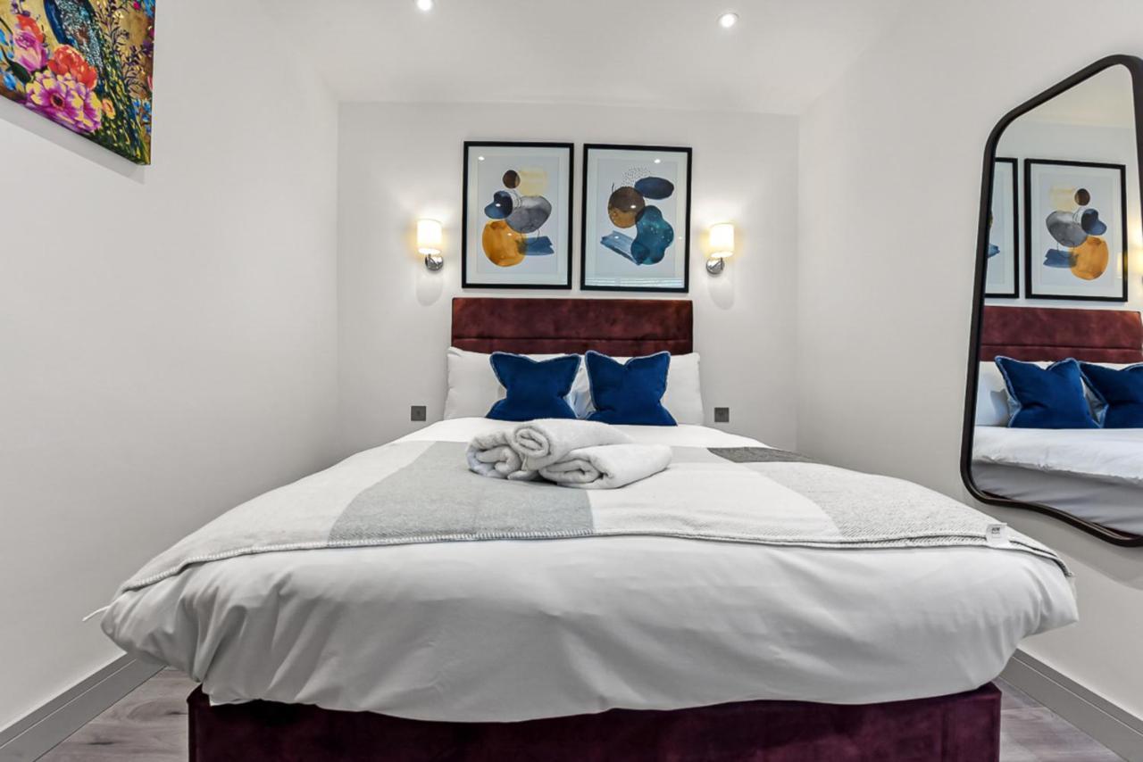 Amazing 2 Bedroom Apartment In Greater London Exterior foto